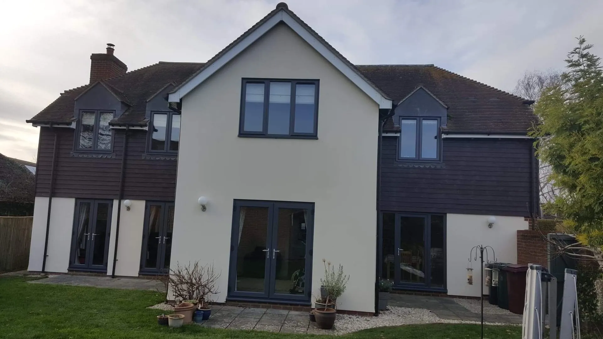 Detached home in Portsmouth fitted with new white uPVC windows and doors by Everglaze Window Solutions